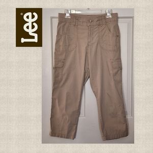 Lee Khaki Cargo Capri Pants 8 Like New